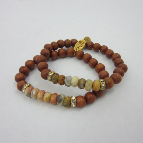 Agate & Wood Bead World Changing Stretch Bracelet - Picture 7 of 7